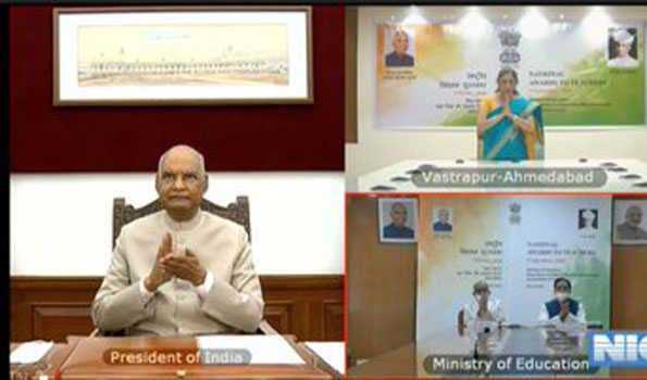 शिक्षक ही सच्चे राष्ट्र निर्माता: कोविंद शिक्षक ही सच्चे राष्ट्र निर्माता: कोविंद